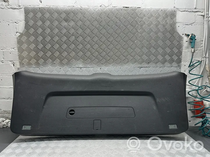 Audi Q7 4M Moldura de la puerta/portón del maletero 4m0867973
