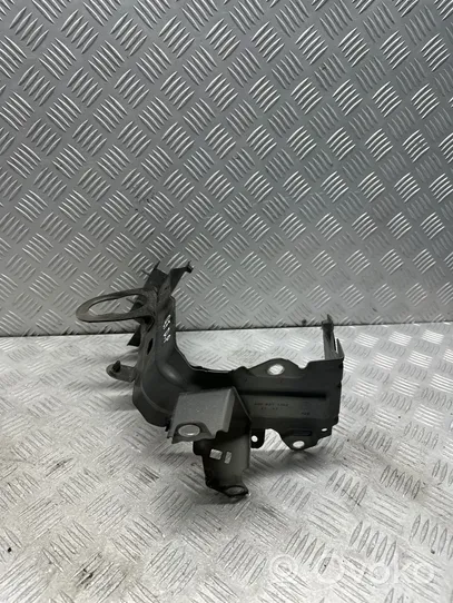 Audi Q7 4M Supporto di montaggio del parafango 4M0821138B