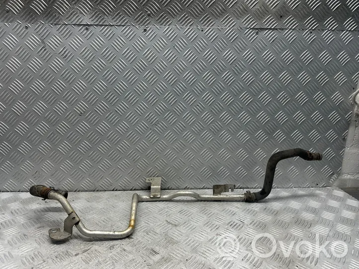 Audi Q7 4M Tubo flessibile del liquido di raffreddamento del motore 4m0121520a