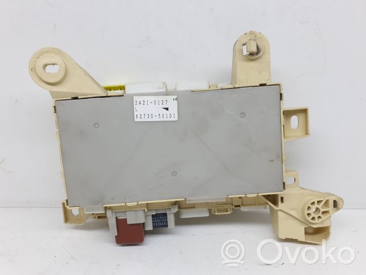 Lexus LS 430 Module de fusibles 8273050101