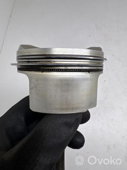 Audi S5 Piston avec bielle 079107065BC