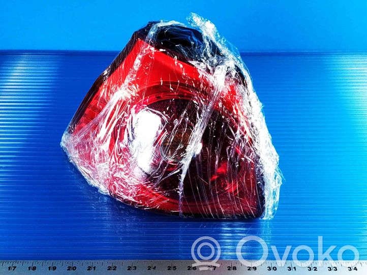 1K6945111P Volkswagen Golf V Rear/tail lights, 35.00 € | RRR