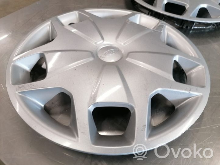 Ford Fiesta R15 wheel hub/cap/trim BK211130DC