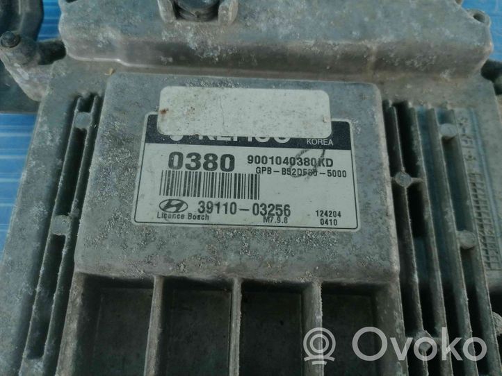 Hyundai i20 (PB PBT) Calculateur moteur ECU 3911003256