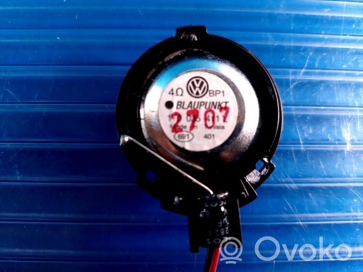 Volkswagen Cross Touran I Громкоговоритель (громкоговорители) высокой частоты в передних дверях 1T0035411L