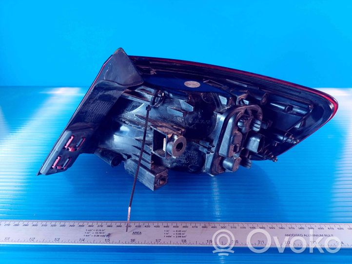 Audi A3 S3 8V Lampa tylna 8V4945095C