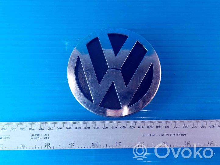 Volkswagen PASSAT B6 Gamintojo ženkliukas 3C9853630