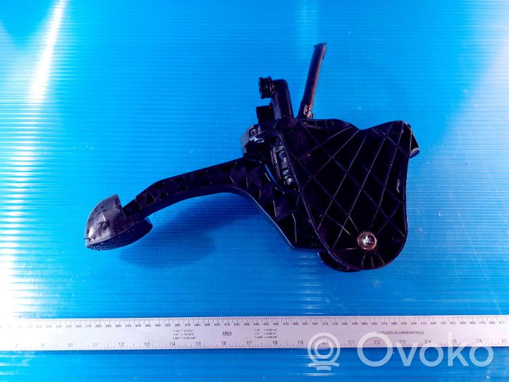 Volkswagen Jetta V Clutch pedal 1K1721059