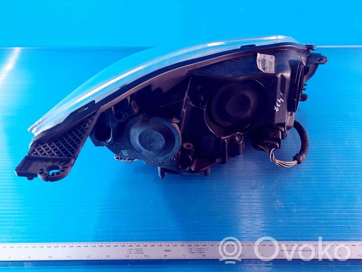 Ford Focus Lampa przednia BM5113W030AK