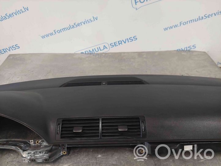 Audi A4 S4 B7 8E 8H Deska rozdzielcza 8E1857067