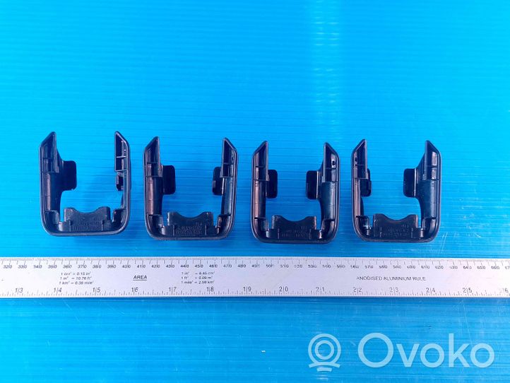 Toyota Sienna XL40 IV Garniture rail de siège passager avant 7212302110