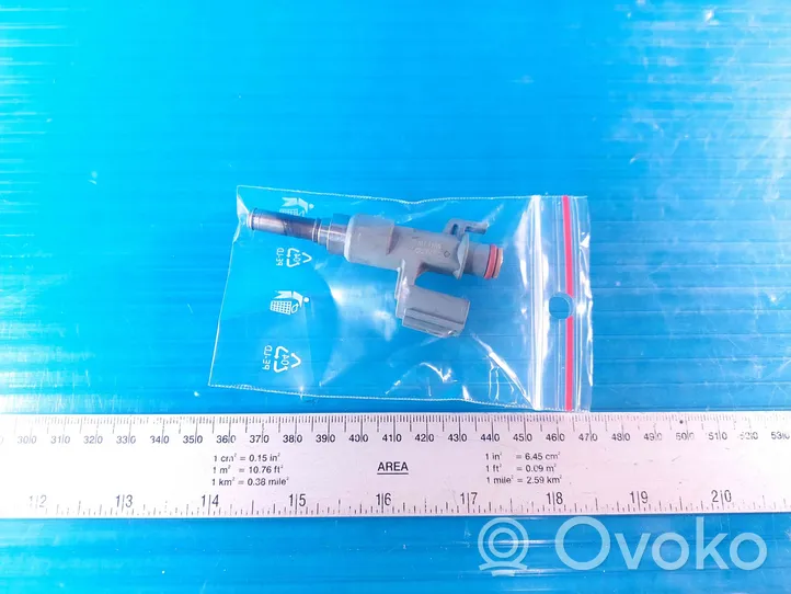 Toyota Sienna XL40 IV Injecteur de carburant 23250F0020