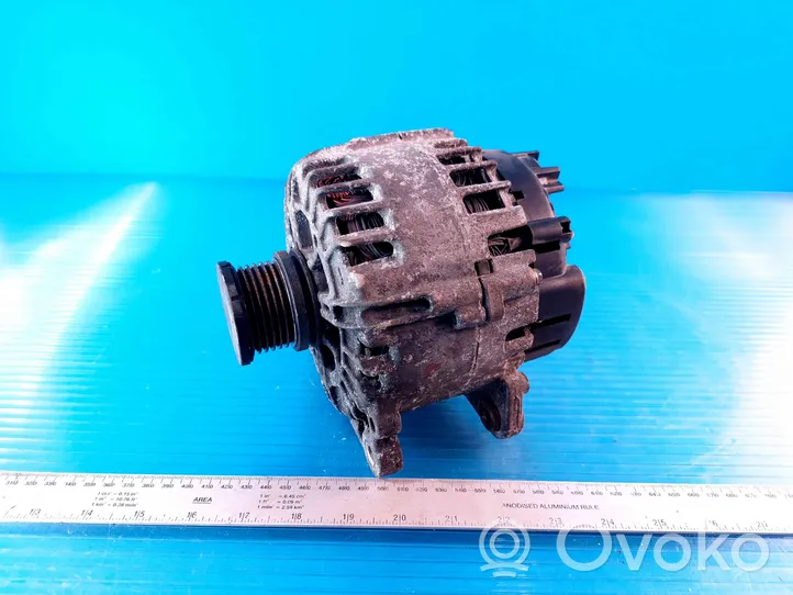 Volkswagen Crafter Generatore/alternatore 03L903024B