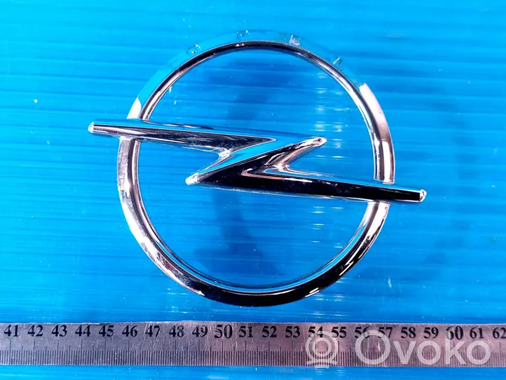 Opel Corsa F Valmistajan merkki/logo/tunnus 9829801180