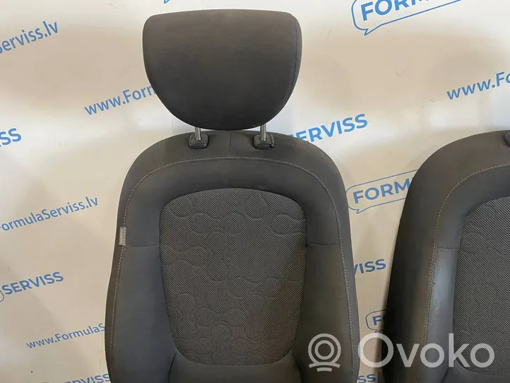 Hyundai i20 (PB PBT) Sēdekļu komplekts 