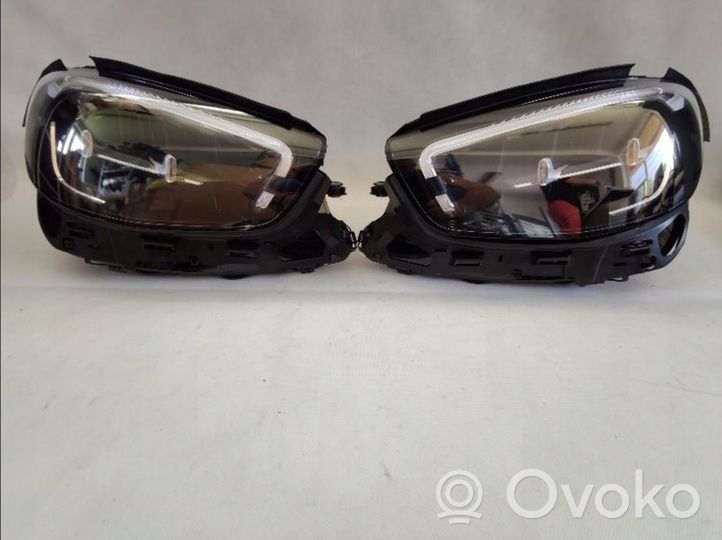 Mercedes-Benz E W213 Lot de 2 lampes frontales / phare A2139061005