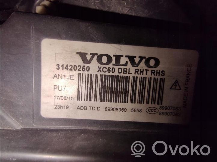 Volvo XC60 Priekinis žibintas 31420260
