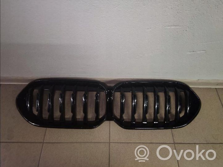 BMW 5 GT F07 Grille calandre supérieure de pare-chocs avant 