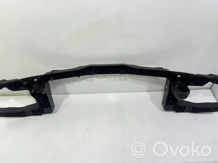 Mercedes-Benz Vito Viano W447 Staffa del pannello di supporto del radiatore parte superiore A4478801103