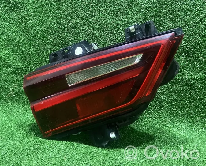 BMW X2 F39 Lampy tylnej klapy bagażnika 