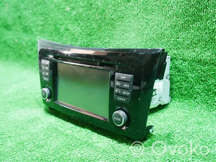 Nissan X-Trail T32 Panel / Radioodtwarzacz CD/DVD/GPS 7513750235