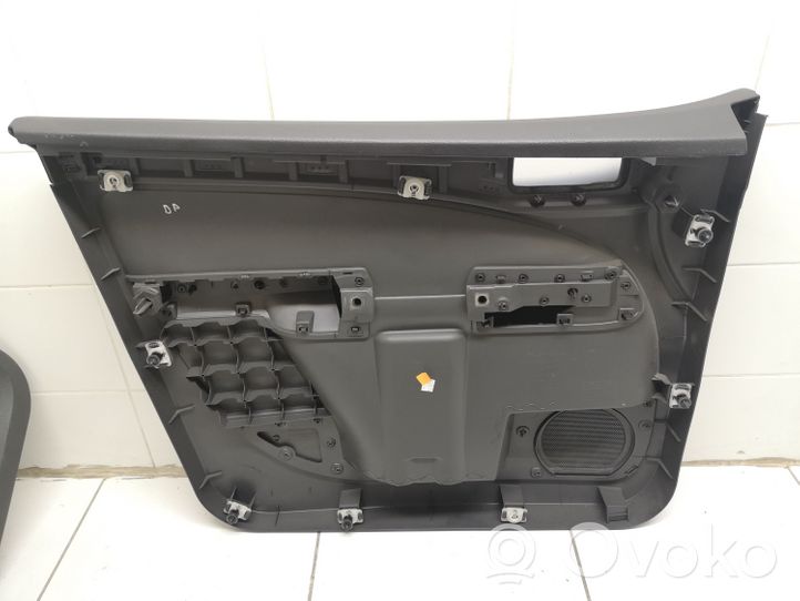 Ford Focus C-MAX Kit garniture de panneaux intérieur de porte GO3M51R23943A