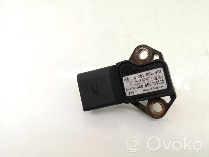 Volkswagen PASSAT B6 Intake air temperature sensor 038906051C
