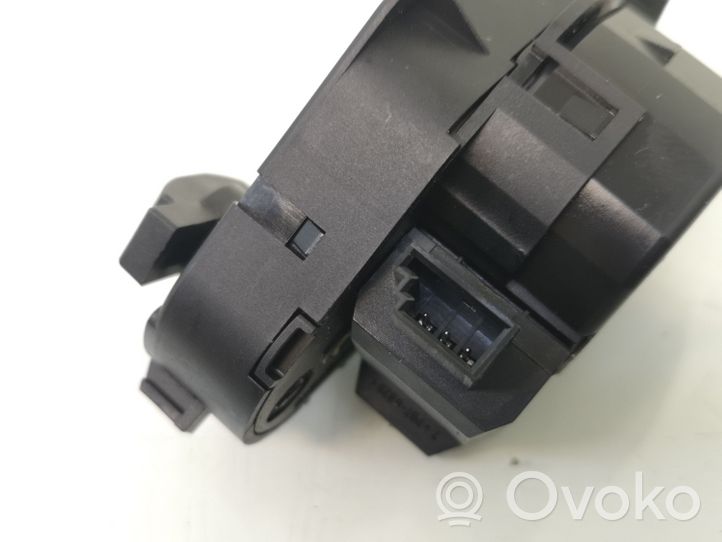 BMW 5 E60 E61 Air flap motor/actuator 6930305