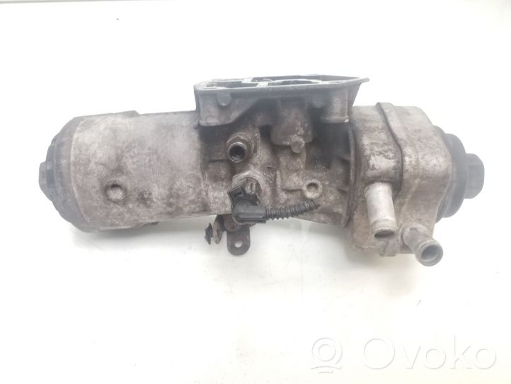 Volkswagen Caddy Supporto di montaggio del filtro dell’olio 045115389J