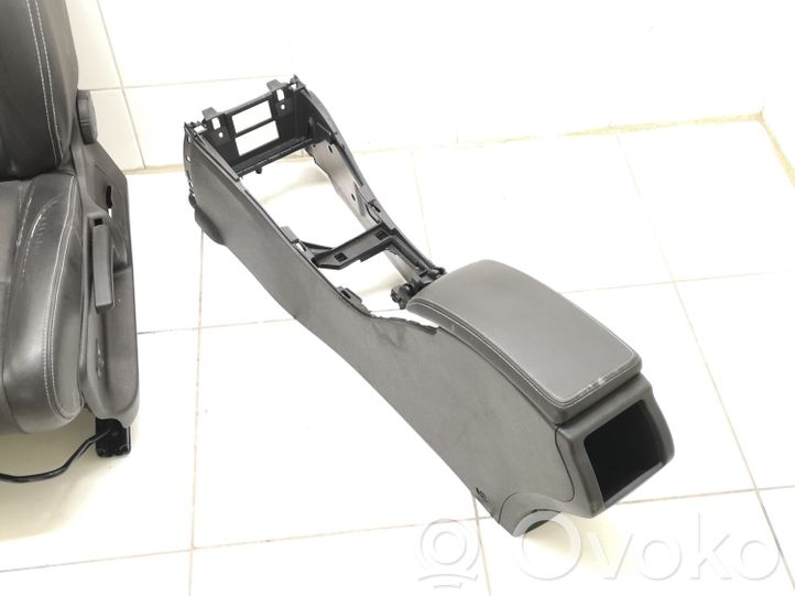 Renault Megane III Kit intérieur 83181656