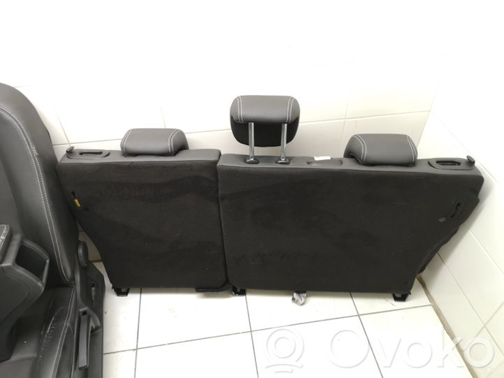 Renault Megane III Kit intérieur 83181656