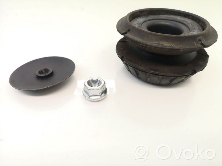 Toyota Yaris Support de jambe de force supérieur avant 