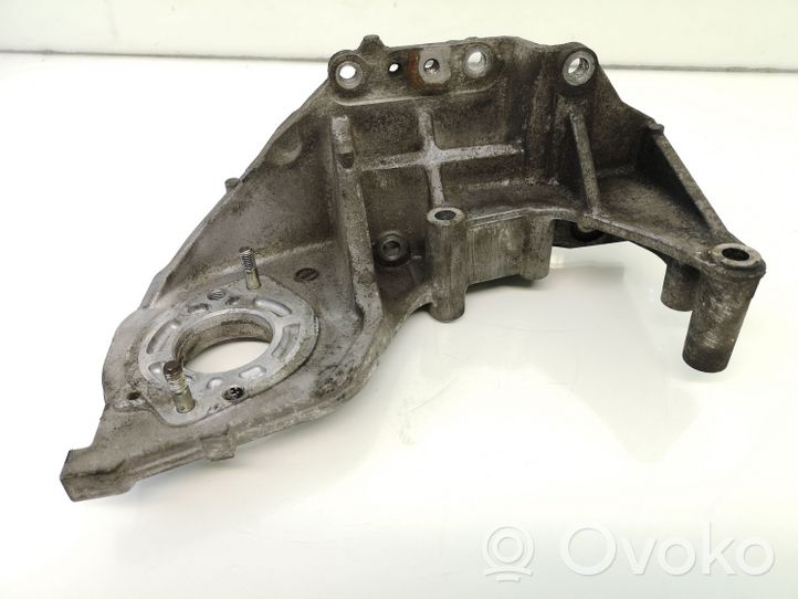 Mazda 6 Support pompe injection à carburant RF7J