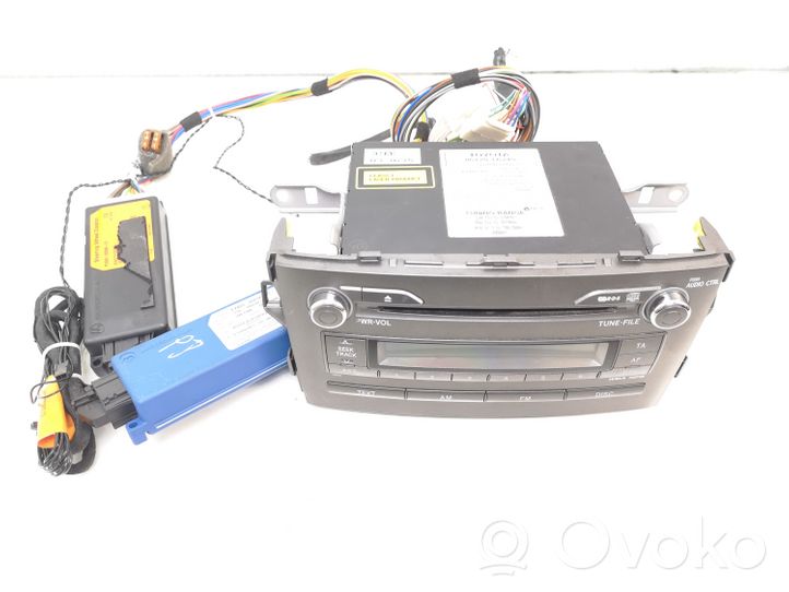 Toyota Verso Panel / Radioodtwarzacz CD/DVD/GPS 861201A240