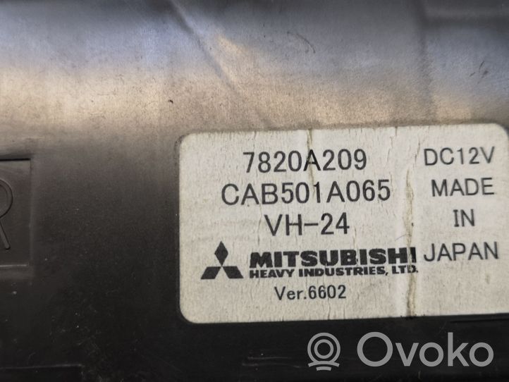 Mitsubishi Lancer X Ilmastointi-lämmityslaitteen ohjausjärjestelmä 7820A209
