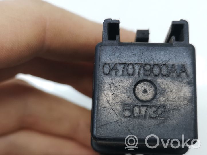 Chrysler Voyager Other relay 04707900AA