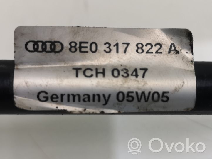 Audi A4 S4 B6 8E 8H Tubo flessibile del radiatore dell’olio del cambio 8E0317818A