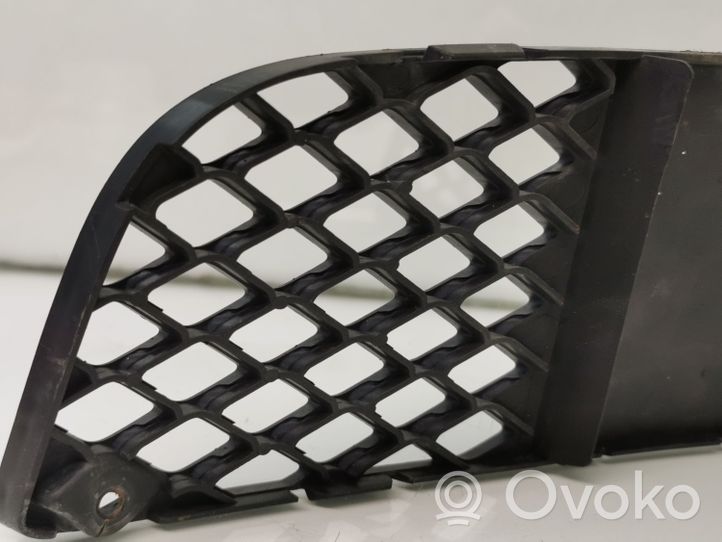 Mitsubishi Lancer X Grille inférieure de pare-chocs avant 7450A223