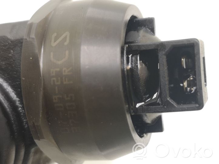 Volkswagen PASSAT B6 Fuel injector 038130073BN