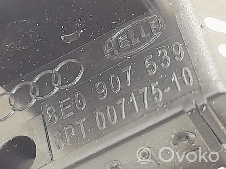 Audi A4 S4 B7 8E 8H Sun solar sensor 8E0907539