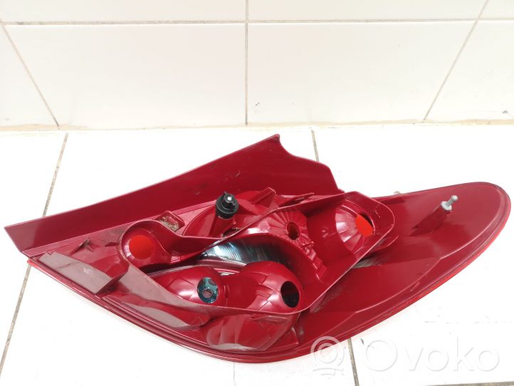 Peugeot 207 Lampa tylna 9649986680