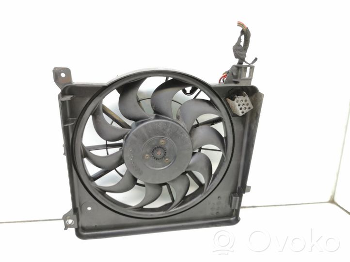 Opel Zafira B Ventilatore di raffreddamento elettrico del radiatore 0130303304