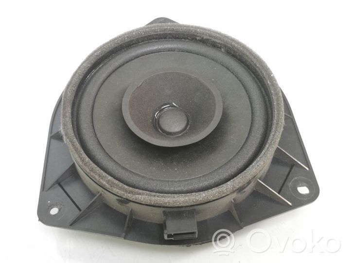 Toyota Avensis T250 Garsiakalbis (-iai) galinėse duryse 8616002380