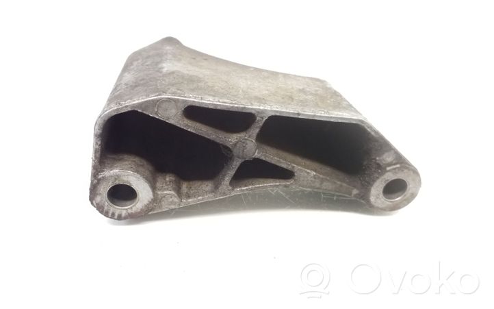 Mercedes-Benz E W211 Staffa di montaggio del compressore dell’A/C A6112340239