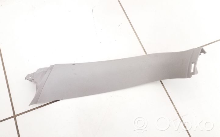 Opel Zafira B Tailgate/boot cover trim set 13131333RH