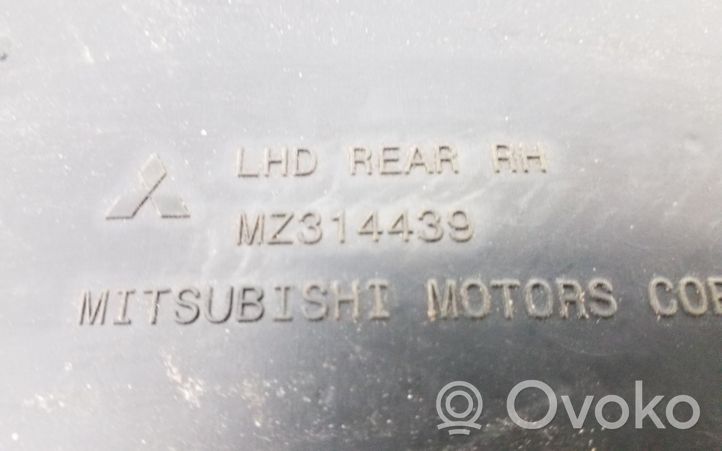 Mitsubishi ASX Auton lattiamattosarja MZ314439