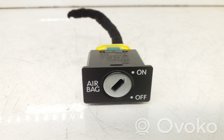 Volkswagen Jetta V Passenger airbag on/off switch 1K0919237A