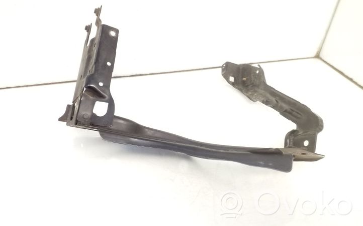 Mercedes-Benz E W211 Staffa del pannello di supporto del radiatore parte superiore 