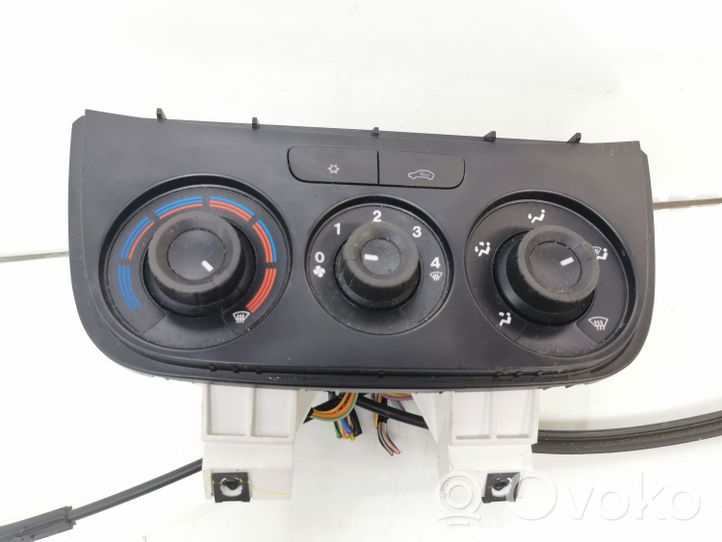 Opel Combo D Climate control unit 735498657