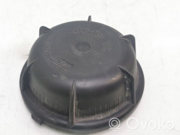 Land Rover Freelander Cache-poussière de phare avant 67722750